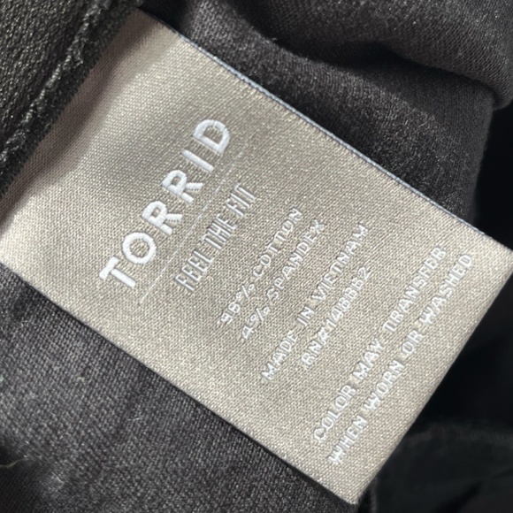 Torrid - Comfort Flex Classic Fit Jogger Stretch Twill High-Rise Pant - 24 / 3x - Picture 7 of 7